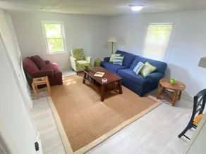 Cheerful 3 Bedroom Home Walk To Uvastadium - Image 3