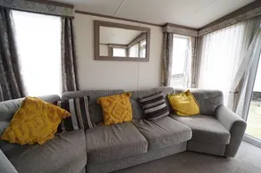 Caravan - Sleeps 8 - Pet Friendly - Parking - Image 5