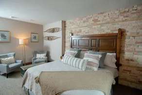 Inn at Cedar Crossing - Image 2