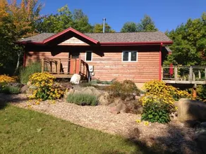 The Bear Cabin - Image 5