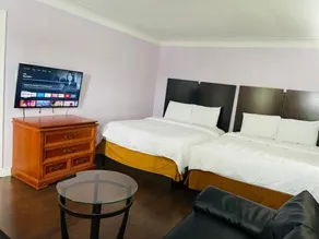Niagara Holiday Apartment - Image 3