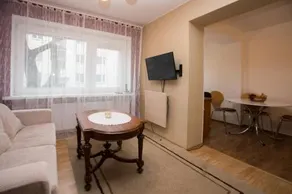 Convenient Central Apartment - Image 5