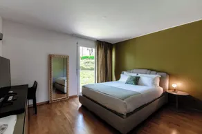 Sandi Luxury Apartment - Image 2