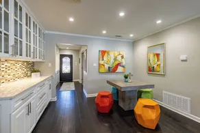 Luxurious Lakehouse With Indoor Pool-hot Tub-fire Pit - Image 4