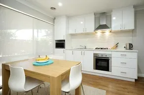 Garden City Luxury Apt - Image 2