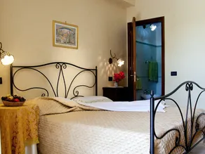 Group Accommodation in the Center of Sicily With Private Pool Alia - Image 4