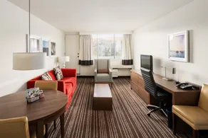 Residence Inn By Marriott Montreal - Westmount - Image 3