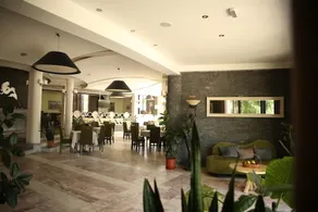 Sirena Hotel - Image 2
