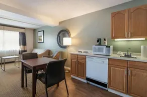 Fireside Inn & Suites Auburn - Image 2