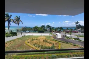 Apt 6ix Modern and Airy @ Paradise Bay - Image 3