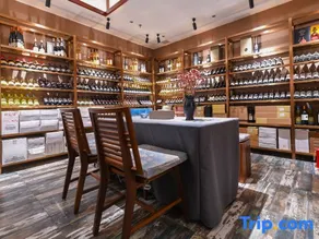 Jinan Jihua Mansion (Daming Lake Quancheng Square Shop) - Image 3