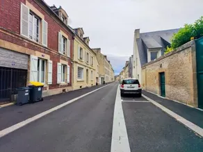Charmante petite maison en plein centre ville - Image 3