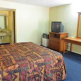 Ivory Tower Motor Inn Green Brook - Image 4