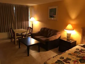 Tropical Inn Resort - Image 2
