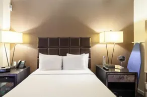 Blue Angel Hotel NYC (formerly Carvi Hotel) - Image 4