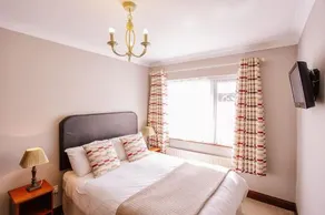 Lake Lodge Guesthouse - Image 3