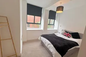 Apt - Sleeps 2 - Parking - Station Close - Pets Ok - Image 2