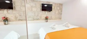 Apartment Tennis Court - Image 2