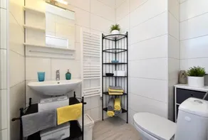 Apartments High - Image 3