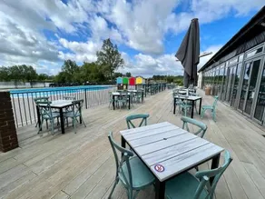 Daisy Hot Tub Lodge - Image 3