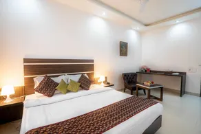 Hotel Fenix Plaza - Image 5