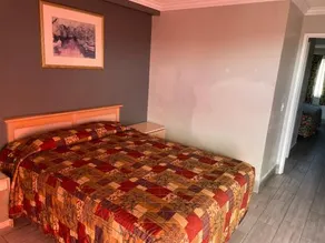 Passport Inn & Suites Corona - Image 3