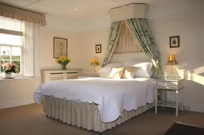 Bed & Breakfast at Ocklynge Manor - Image 2