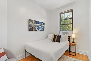 Stylish 2BR - Clark 2 - Image 3