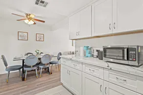 Modern Glendora Retreat Family Getaway Near Cal Poly & Mt. SAC - Image 3
