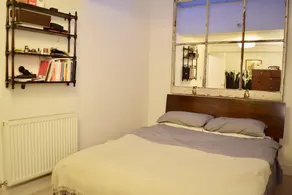 Vibrant 2 Bedroom Home - Image 5