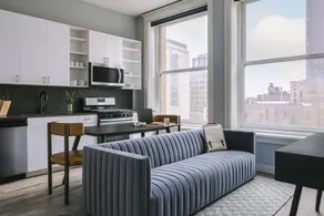 The Plymouth Premier 3BR Suites by Sonder - Image 4