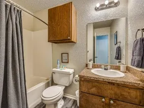 OU Sooner Pool & Gym BBQ Netflix 100mb Internet LG Washer & Dryer Close to OU - Image 4