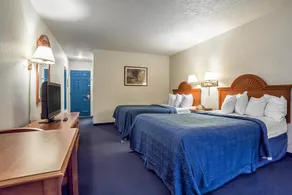 Quality Inn - Image 2