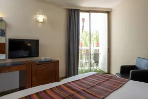 Leonardo Inn Hotel Dead Sea - Image 3