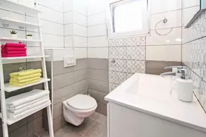 Apartment Mihaela - Image 2