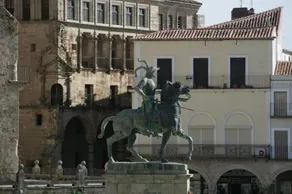 Apartamentos Arquillo - Image 3