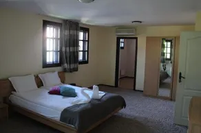 Guest Houses Kedar - Image 3