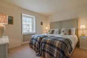 Candlemaker's Cottage, Marshfield - sleeps 6 guests  in 3 bedrooms - Image 5
