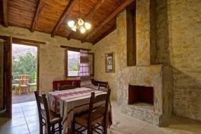 Stone Village Petrino Horio - Image 2