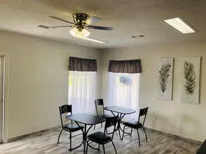 Americas Best Inn Brinkley - Image 4