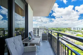 New 3 Bed 2 Bath In The  Little Havana - Image 3