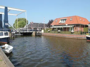 An Unique Holiday Home by the Water With a View of the Boats at Delftstrahuizen - Image 3