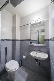 Ruby Rooms Kifisia - Image 3