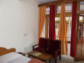Premier rooms with Rooftop Terrace Restaurant - Image 5