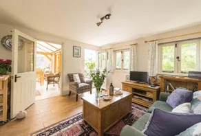The Garden Cottage - Image 4