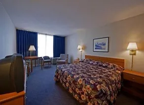 Amsterdam Inn - Image 2