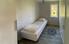 Beautiful Home In Skillingaryd With Wifi - Image 4