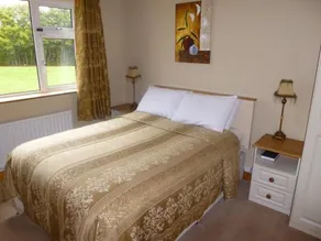Hawthorn Bed And Breakfast - Image 2