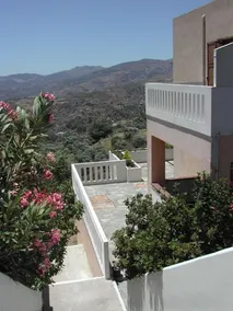 Eriki Studios & Apartments - Image 5