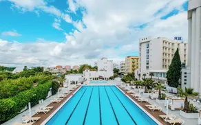 Hotel Ritz - Image 2